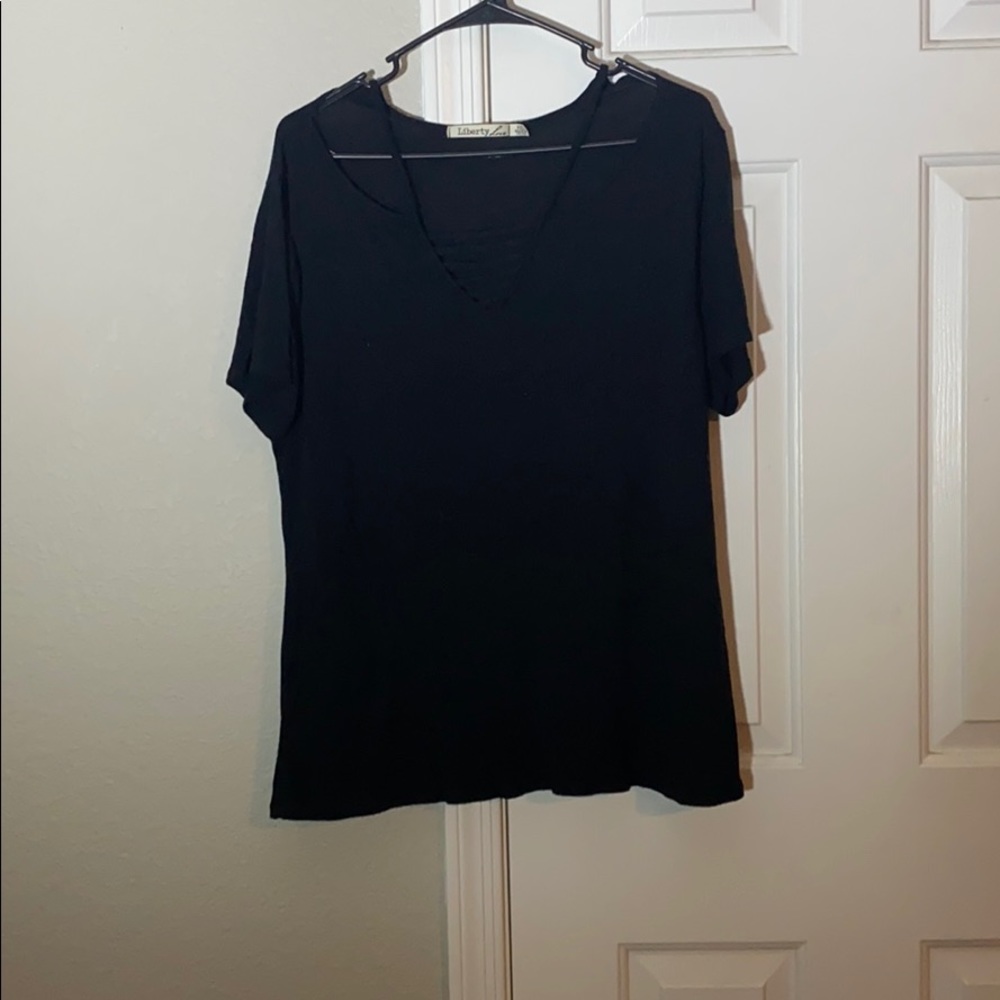 Black tshirt